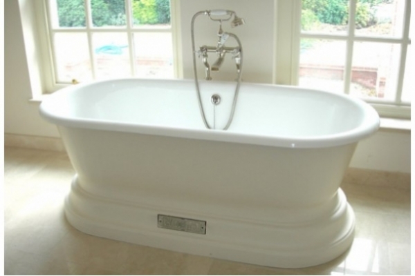 chadder-chadder-churchill-tub-bath-bathroom-luxury-rolltop