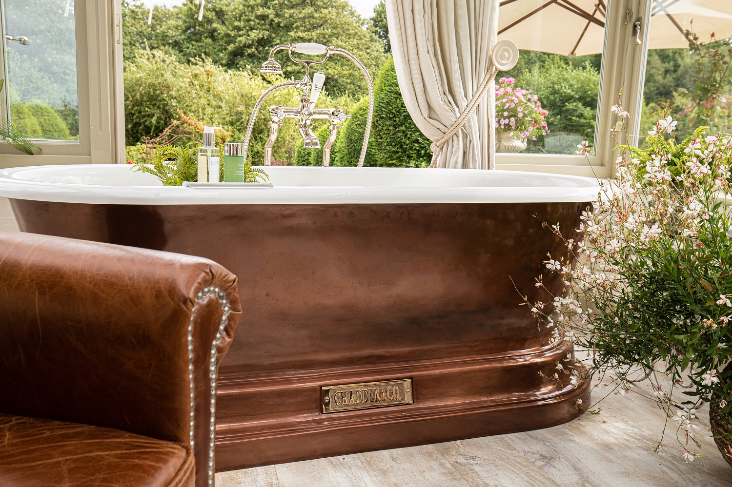 free-standing-copper-bath-nickel-tap-fauctes-bathroom-design2