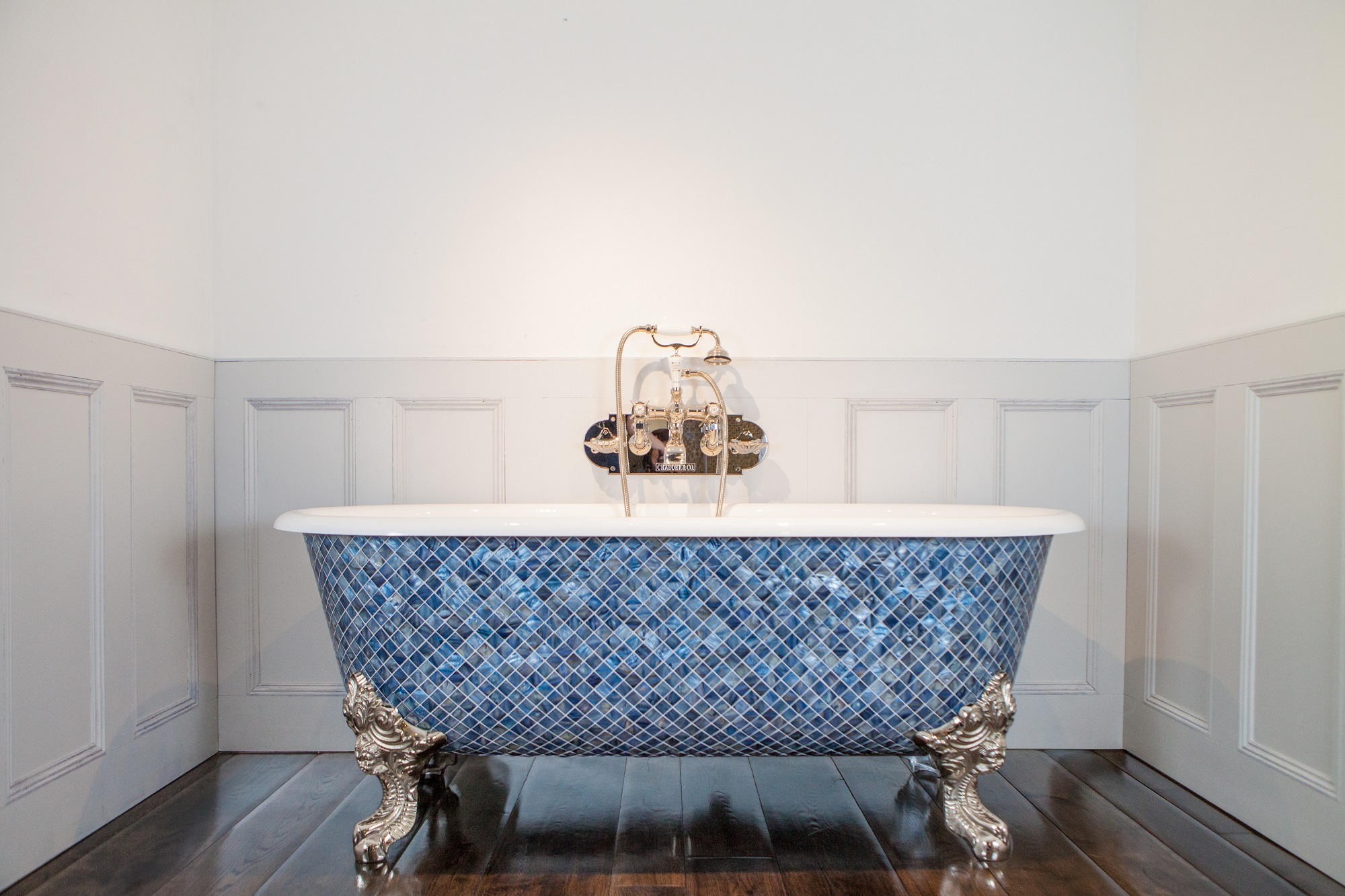 luxury-bath-pearl-bath-mother-of-pearl-mosaic-blue-pearl-chadder-and-co-double-ended-bath-free-standing-tub-taps-faucet-nickel-brass-4